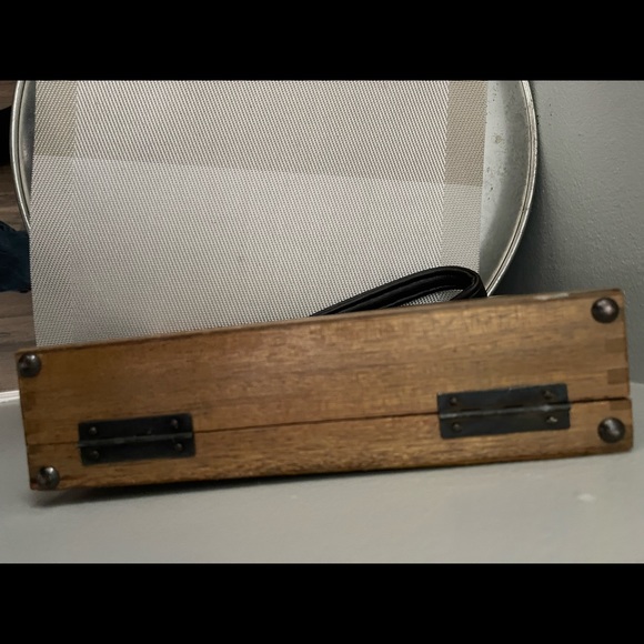 Vintage Wooden Handbag with Floral Design - Picture 5 of 5